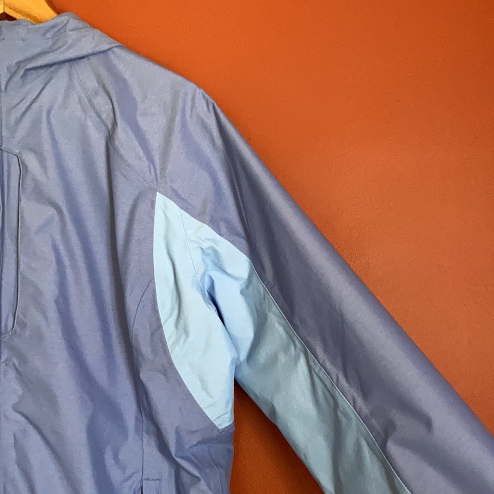 LIKE NEW! Gander Mountain Raincoat - Picture 4 of 15